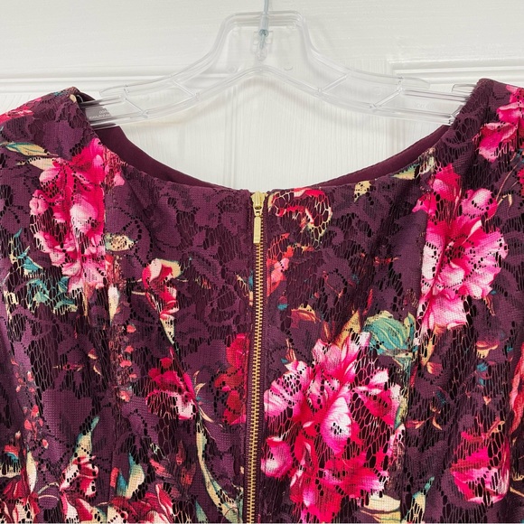 Roz & Ali Floral Lace Dress - Picture 3 of 5
